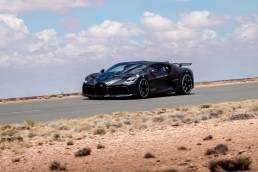 Bugatti Divo de face