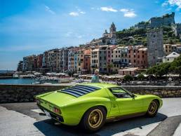 Automobile Lamborghini Miura verte