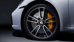 Jante et disque de freins carbone céramique Porsche 911 Turbo S