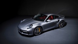 Porsche 992 Turbo S de face